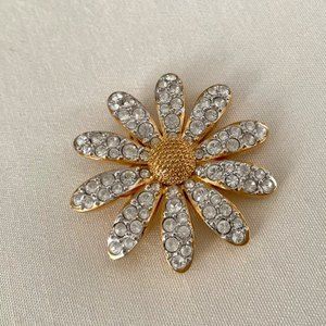 *HTF* Vintage Swarovski Daisy Pin/Brooch